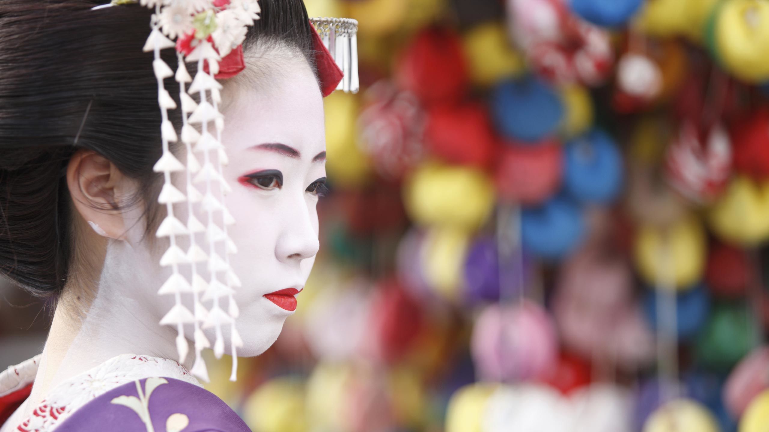 travel company branding hero image geisha girl wendy wu